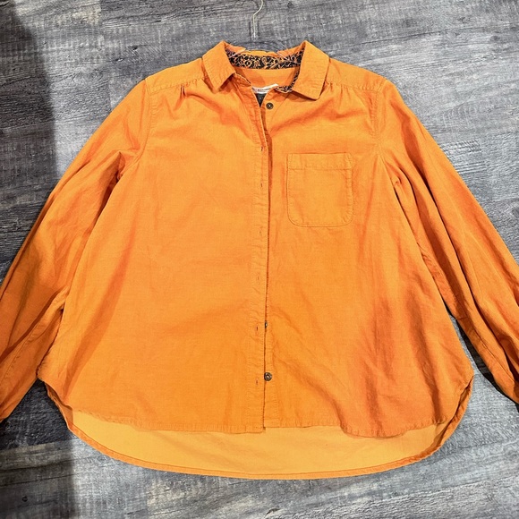 Anthropologie button up - Picture 2 of 10